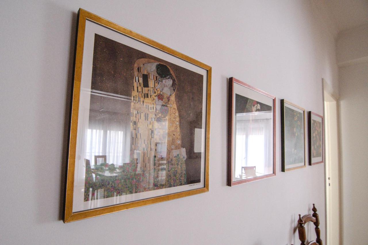 The Rebel'S Temple Apartment Athena Bagian luar foto