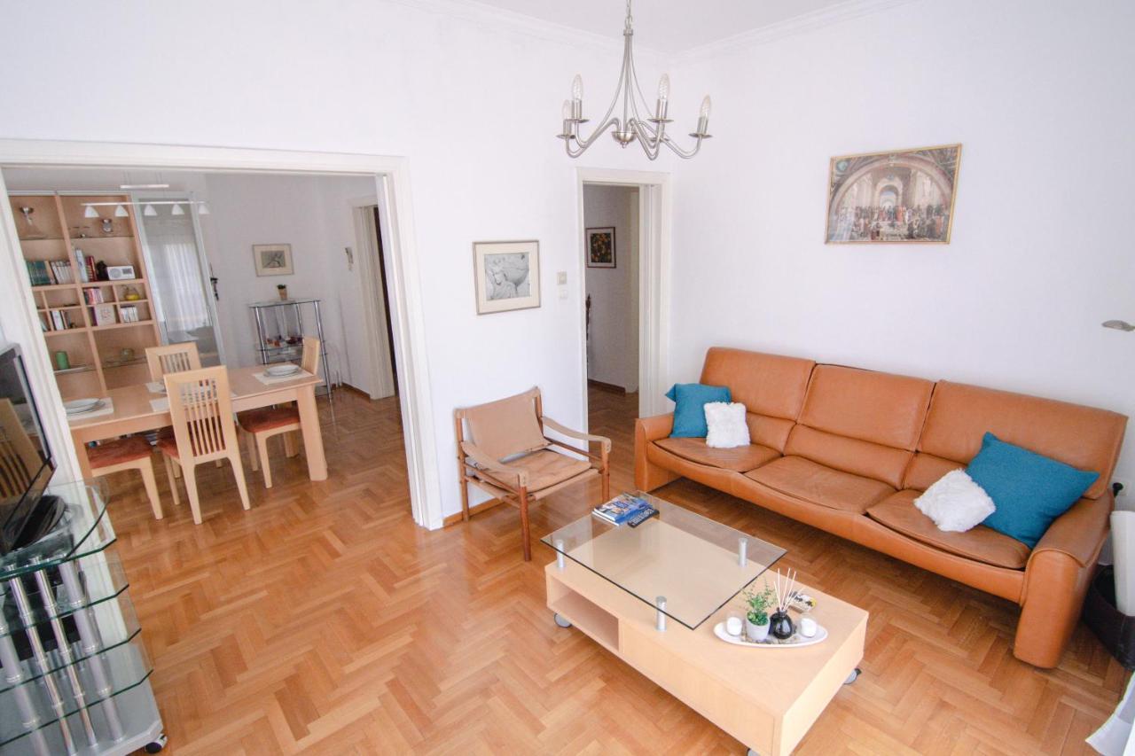 The Rebel'S Temple Apartment Athena Bagian luar foto